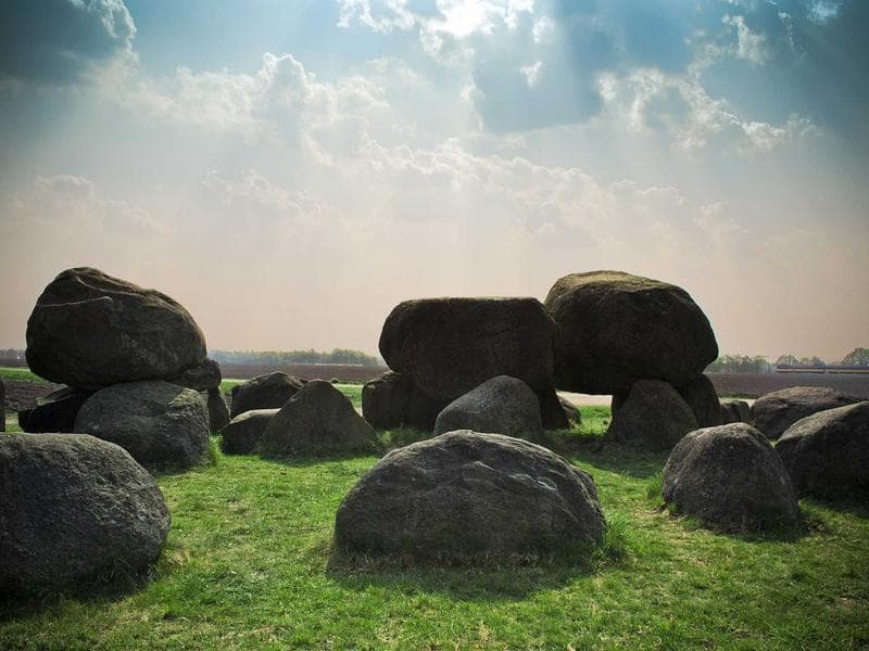 Midyat tarihi dokusu